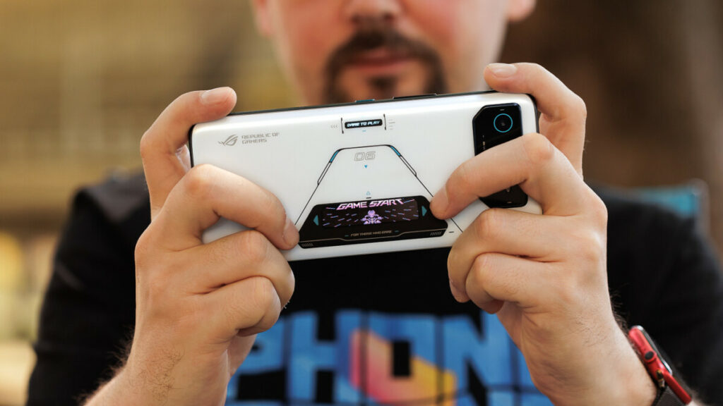 iPhone Gaming: Immerse Yourself in the World of Mobile Games iPhone Gaming: Immerse Yourself in the World of Mobile Games