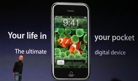 The Impact of iPhone on Communication The Impact of iPhone on Communication