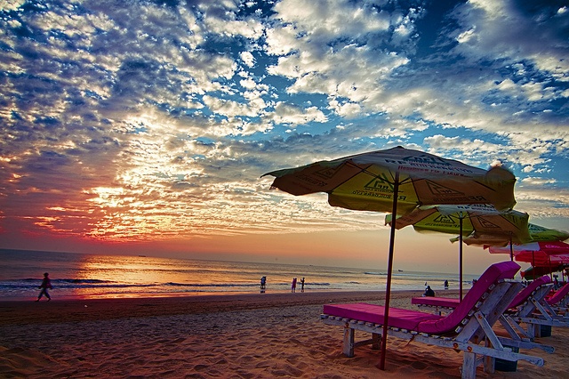 The Beautiful Beaches of Coxs Bazar The Beautiful Beaches of Coxs Bazar